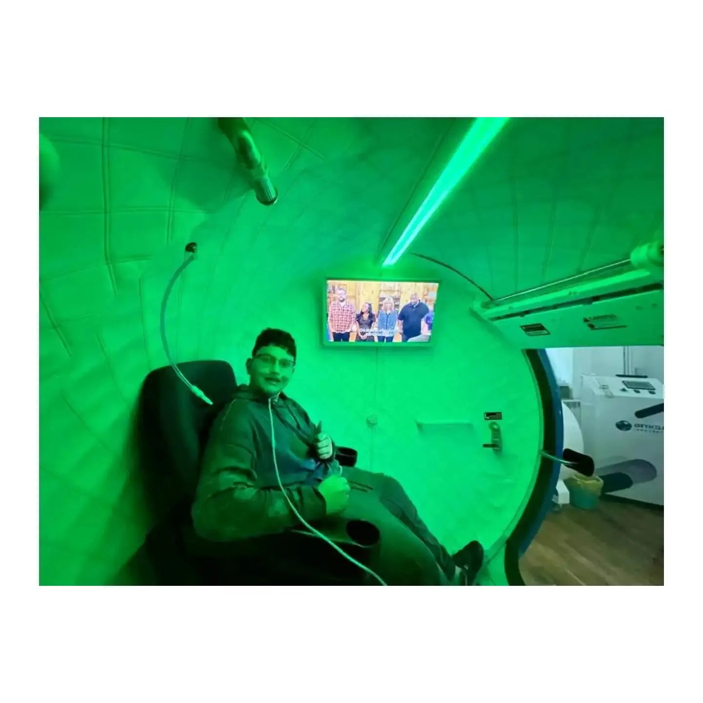 OxyHelp Multiplace 2.0ATA Premium Oxygen Therapy Chamber