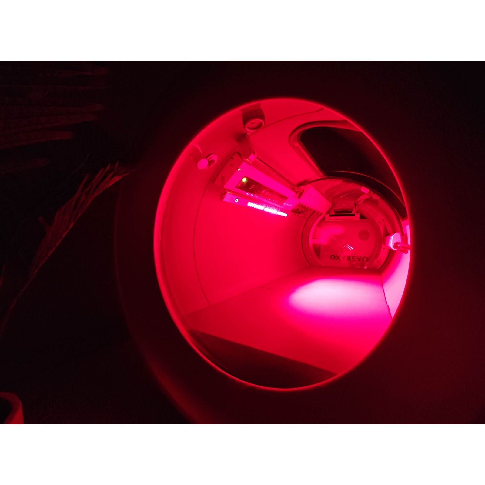 OxyRevo Quest36 1.5ATA-2.0ATA Hardshell Hyperbaric Chamber