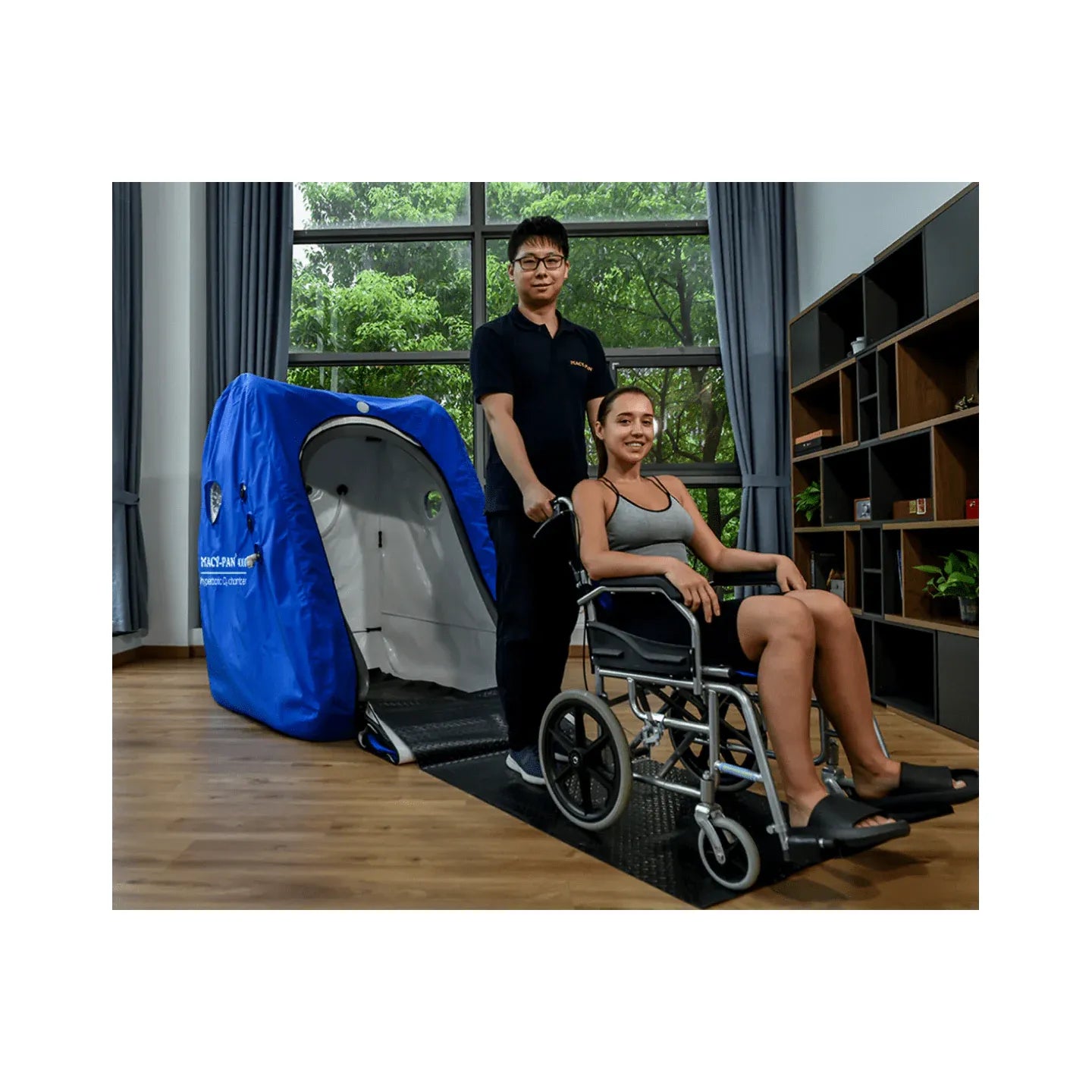 Macy-Pan MC4000 Wheelchair & Double Seated Hyperbaric Chamber 1.3 to 1.4 ATA