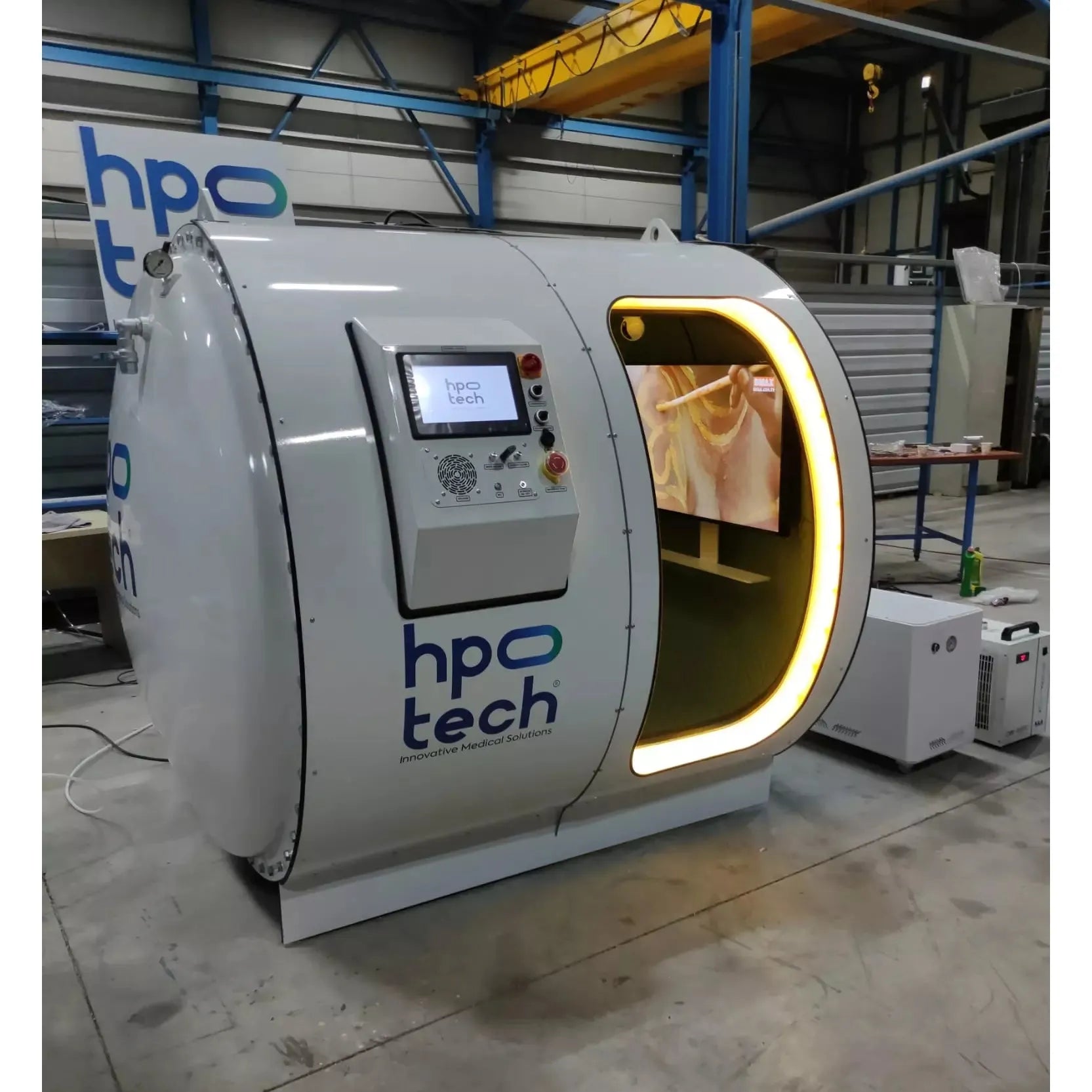 ATLANTIS Multiplace Two Seat Hyperbaric Chamber