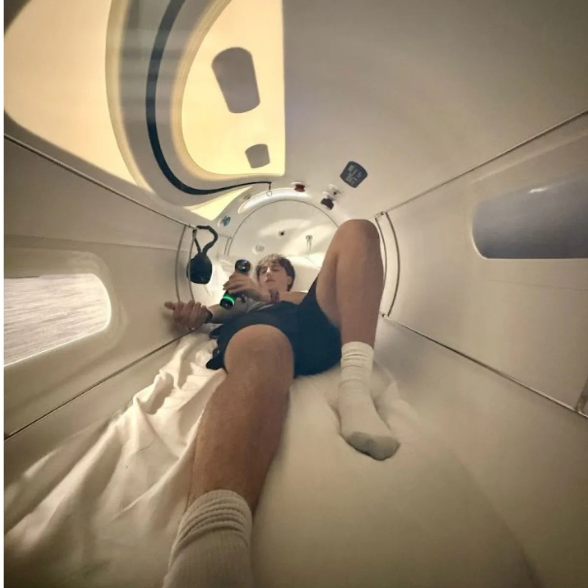 Airvida Portable Lying Hyperbaric Chamber 1.4-1.5ATA
