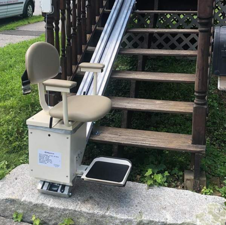 AmeriGlide Outdoor Deluxe Electric Stair Lift